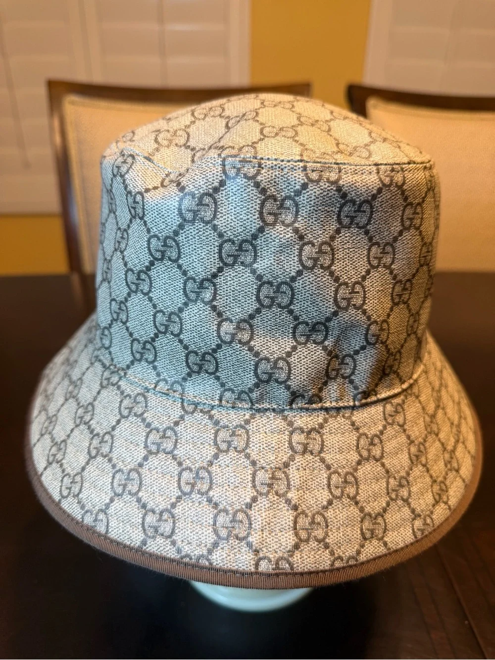 New Authentic Gucci GG Supreme Logo Leather Bucket Hat Tan Brown Size L